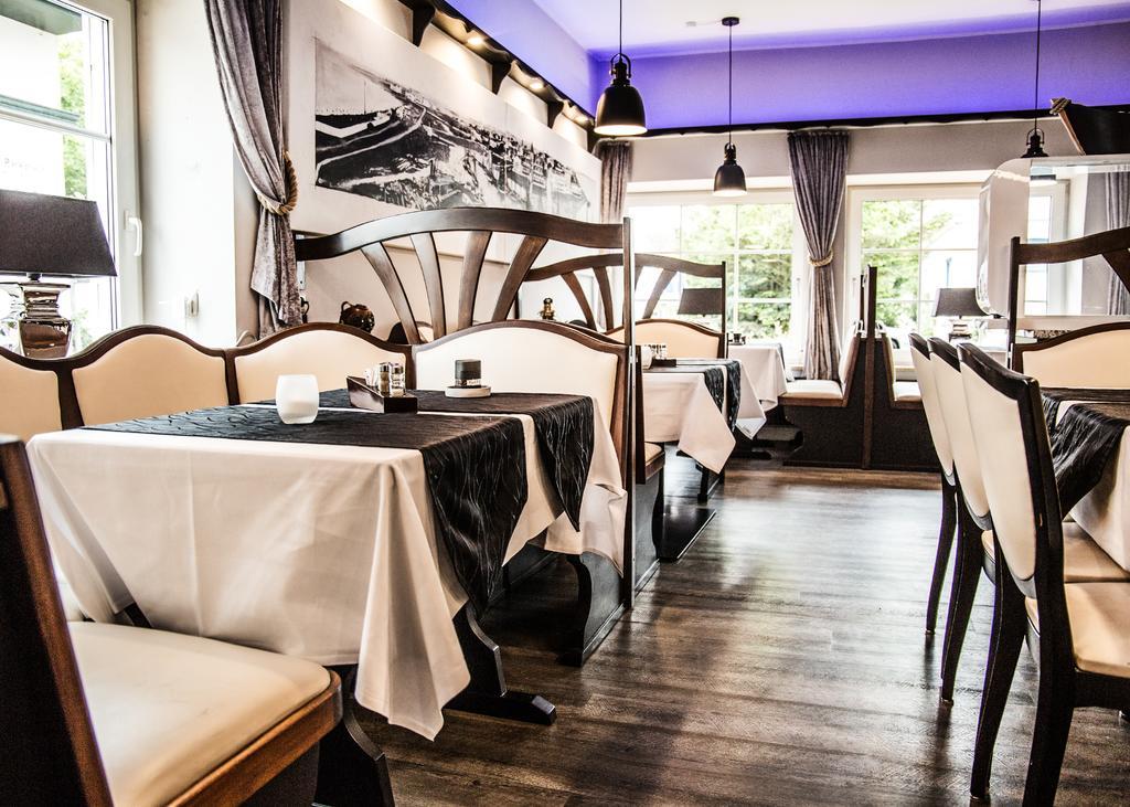 Hotel Tum Stueuermann Бюзум Екстер'єр фото