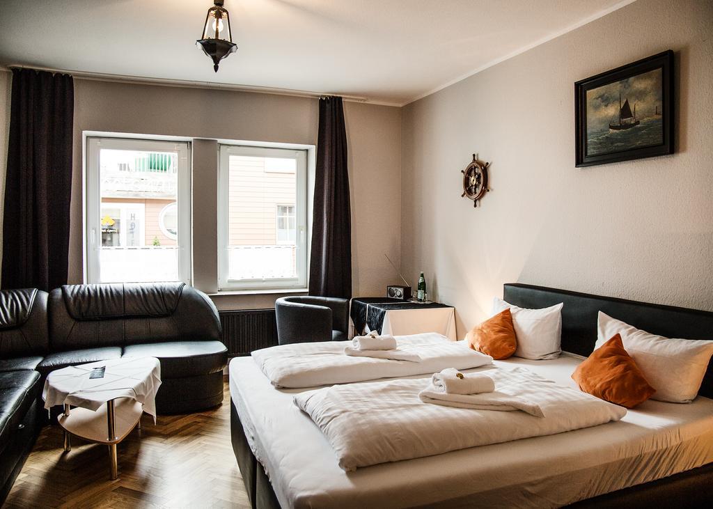 Hotel Tum Stueuermann Бюзум Екстер'єр фото