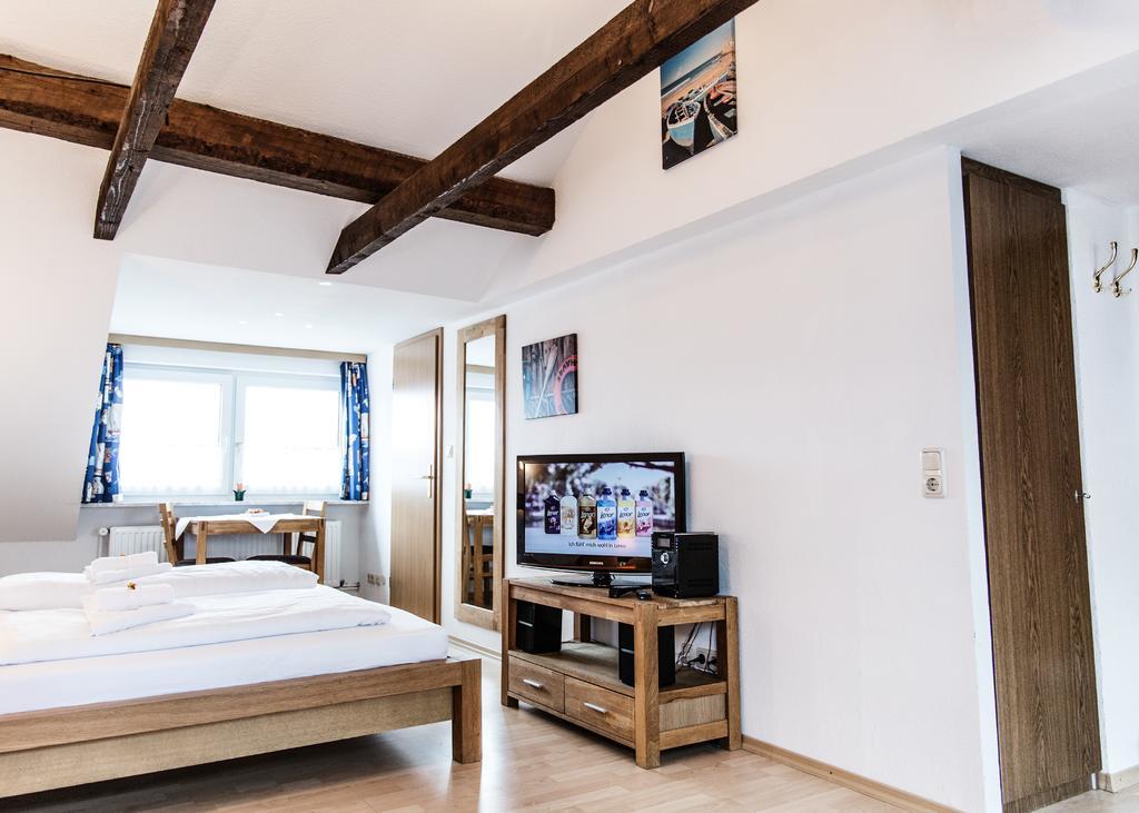 Hotel Tum Stueuermann Бюзум Екстер'єр фото