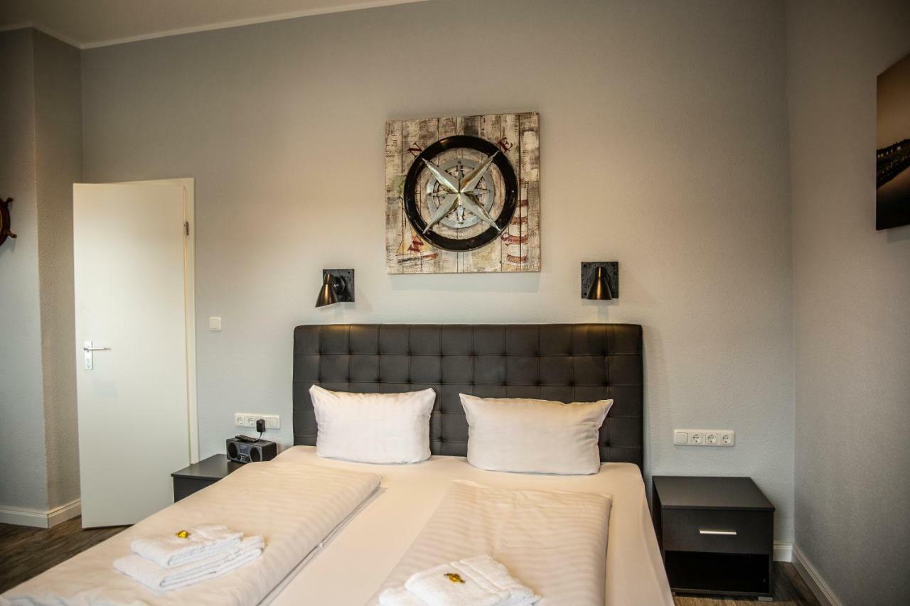 Hotel Tum Stueuermann Бюзум Екстер'єр фото
